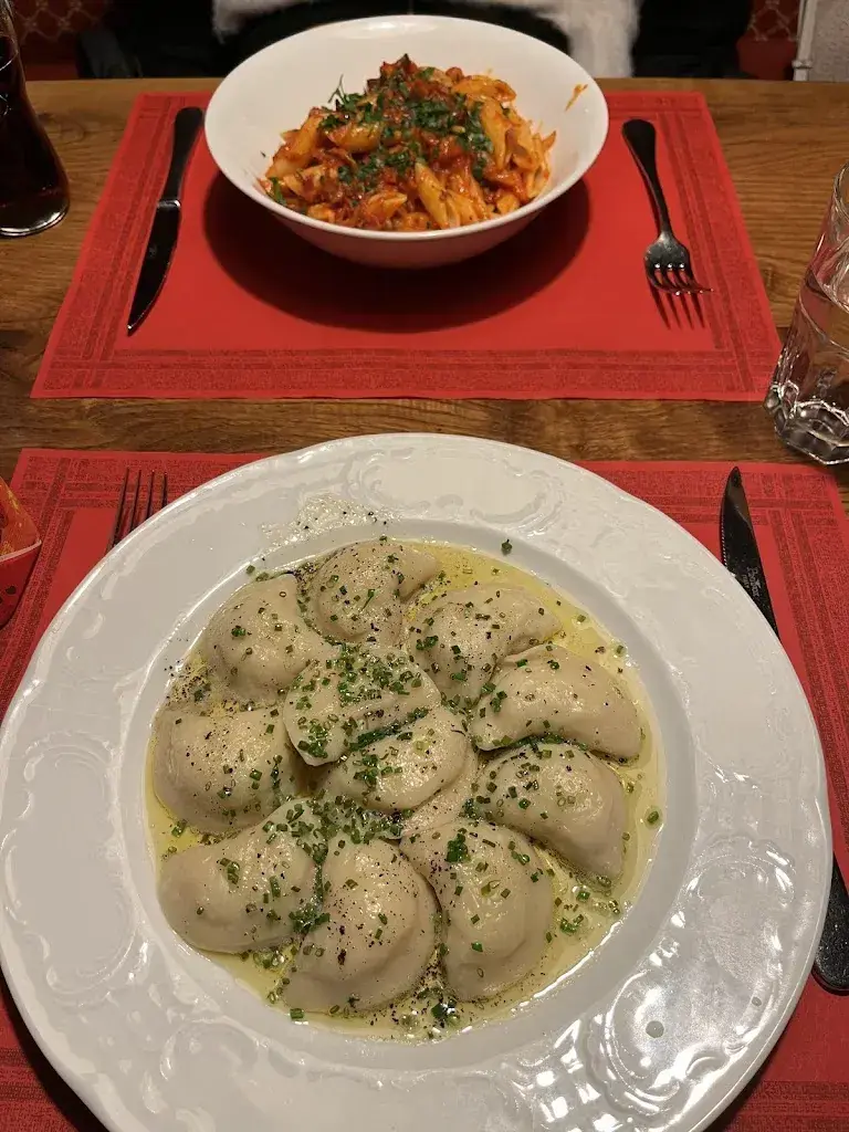 Sarah Norris_La Taverna_Austria_review