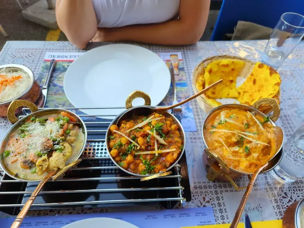 Dae P_Maharani Palace_Bern_review