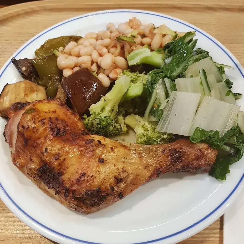 Poh Soh Lee_Manora_Sennwald_review