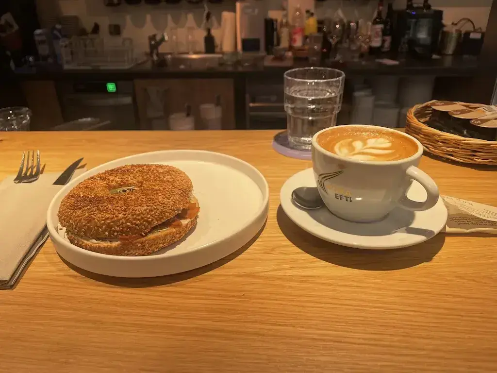 Egor Buryi_la vida café & bar_Buchs_avis