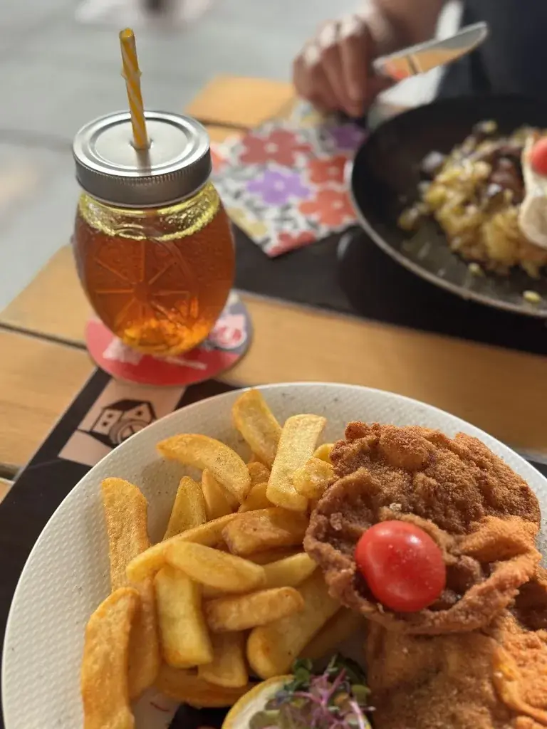 Nika Walker_Restaurant Mühlbach, bei Anja_Grabs_review