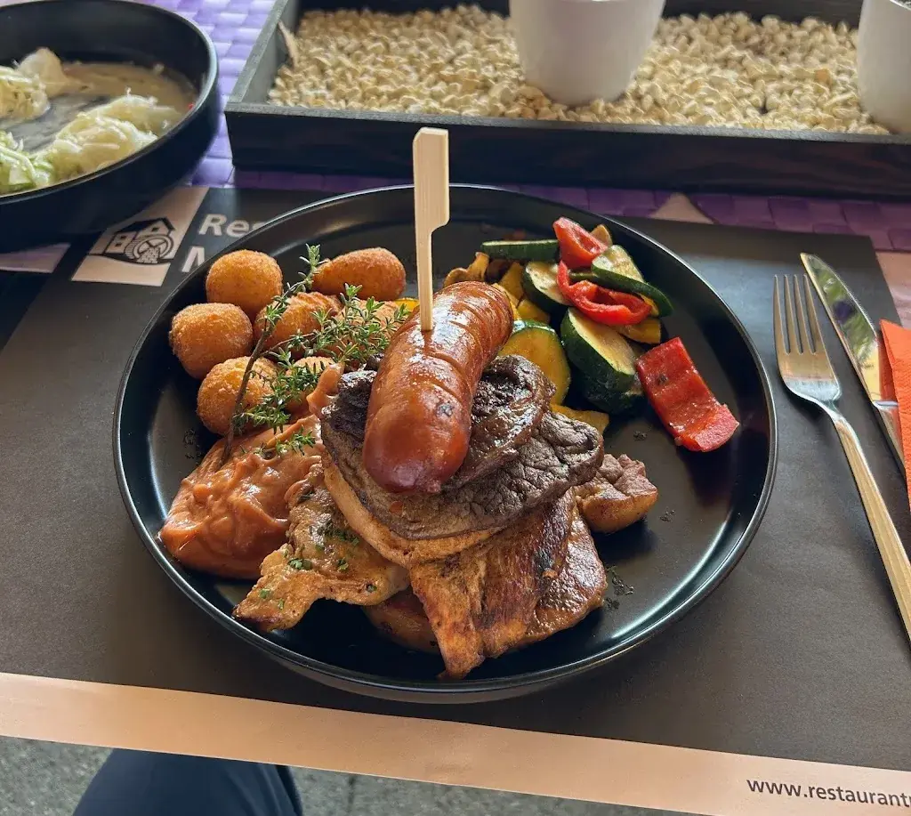 Juan Carlos Castellanos_Restaurant Mühlbach, bei Anja_Grabs_review