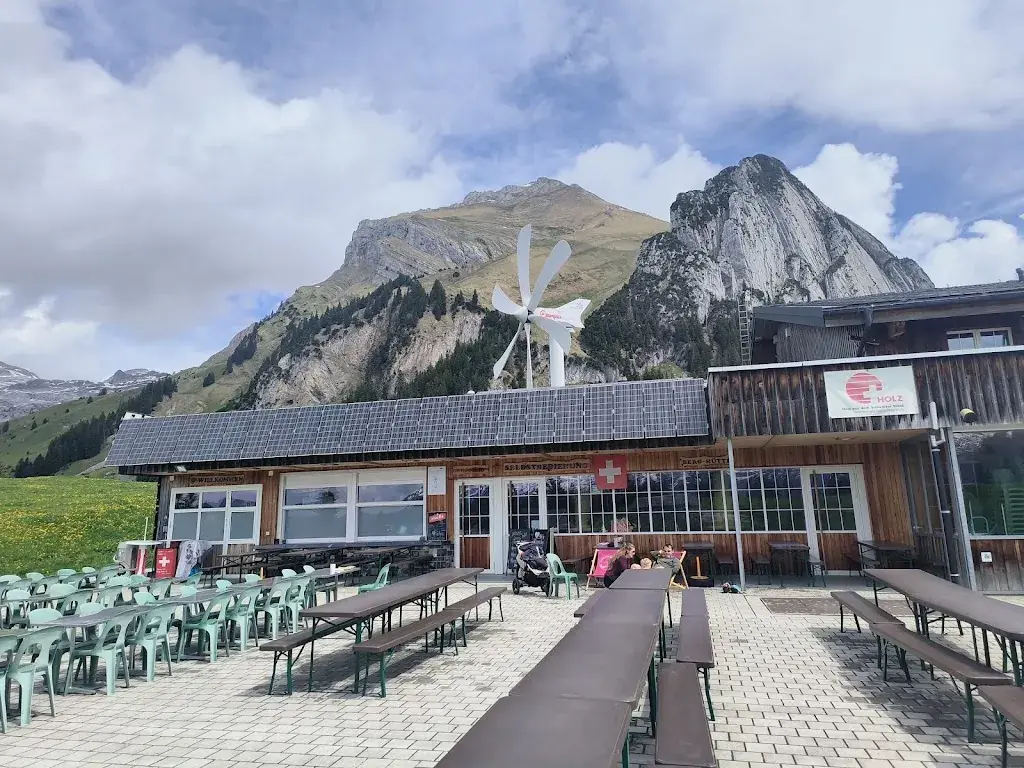 Sam Lewis_Bergrestaurant Gamplüt_Wildhaus_avis