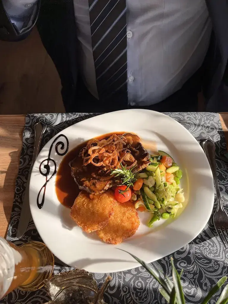 Joana Maria_Gasthaus Löwen Salez GmbH_Salez_review