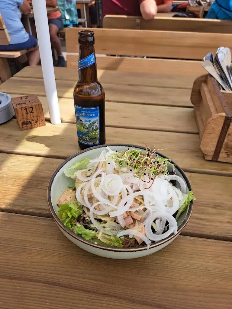 Marcel Hilber_Alp Rohr Berggasthaus_Sennwald_reseña