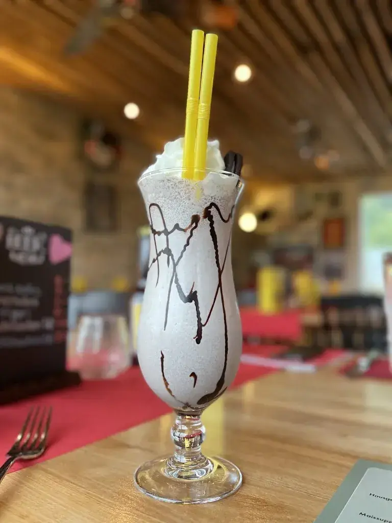 Catherine Smith_Cantina Bad Rans_Buchs_review