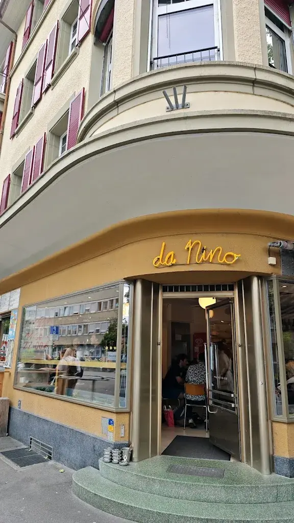 Lightsan Desune_Pizzeria da Nino_Bern_review