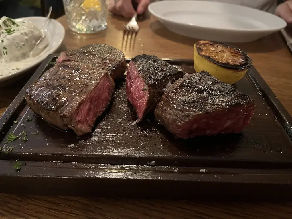 Joël Edelmann_Williams ButchersTable - Bern_Bern_avis