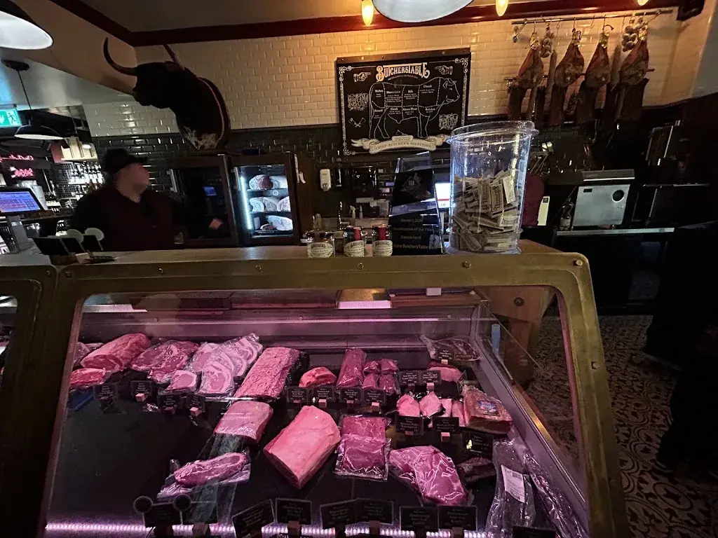 Apinita Siripatt_Williams ButchersTable - Bern_Bern_avis