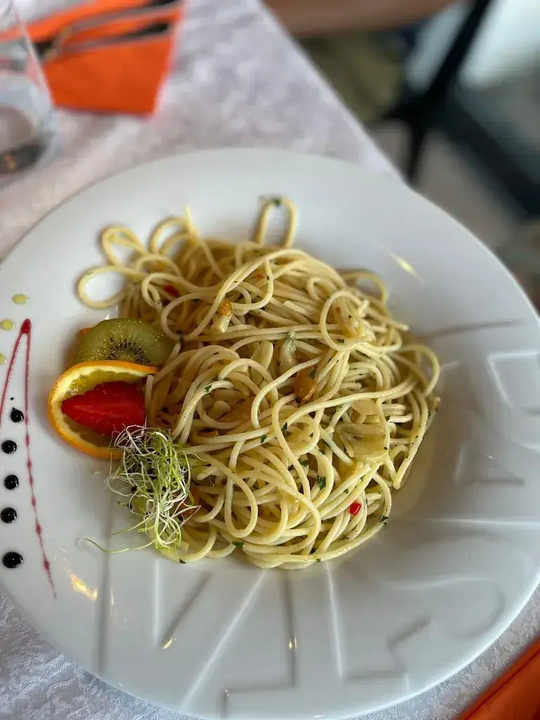 Arash Kardan_Restaurant Mühle_Oberschan_avis