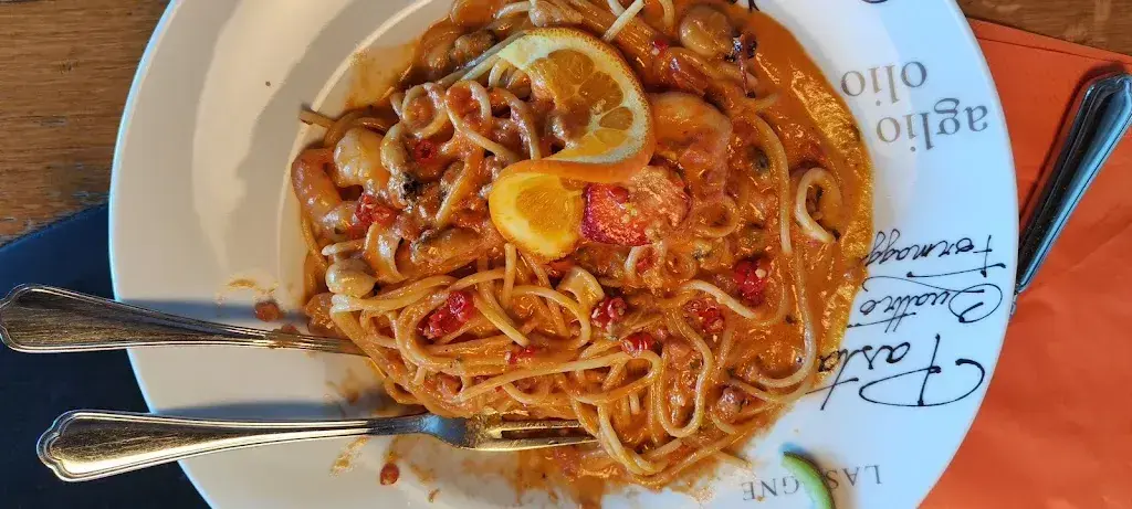 Werner Gantenbein_Restaurant Mühle_Oberschan_avis