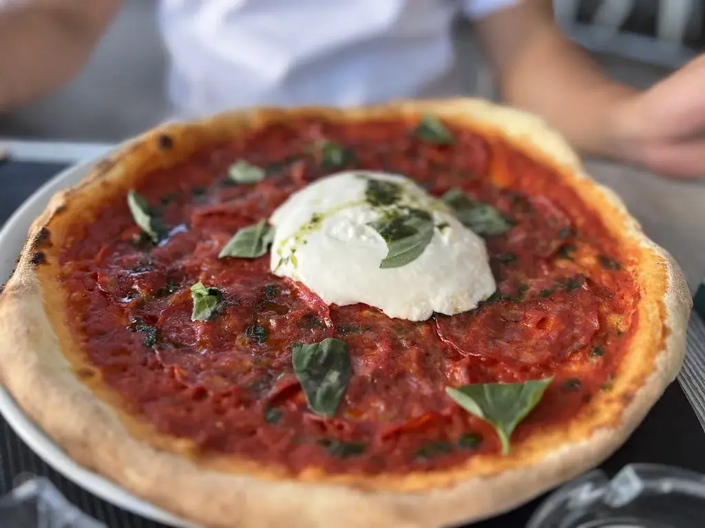 Denis Nek_Da Rina_Bern_review