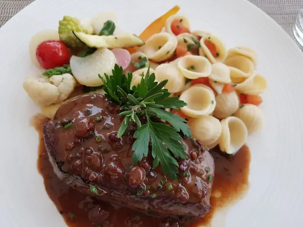 Menü_Restaurant & Hotel Weiss Kreuz Malans_Malans_Bild_3