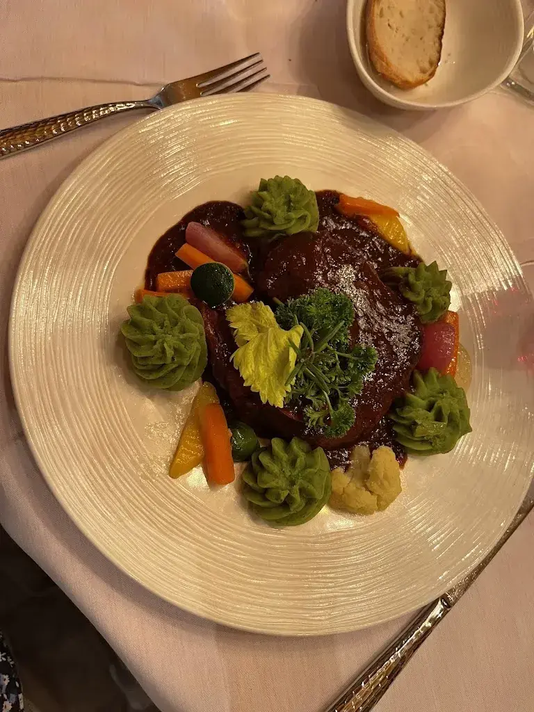 Menü_Restaurant & Hotel Weiss Kreuz Malans_Malans_Bild_4