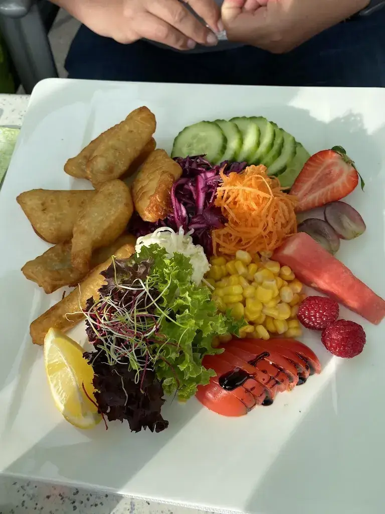 Dany Guguseli_Traube_Mels_review