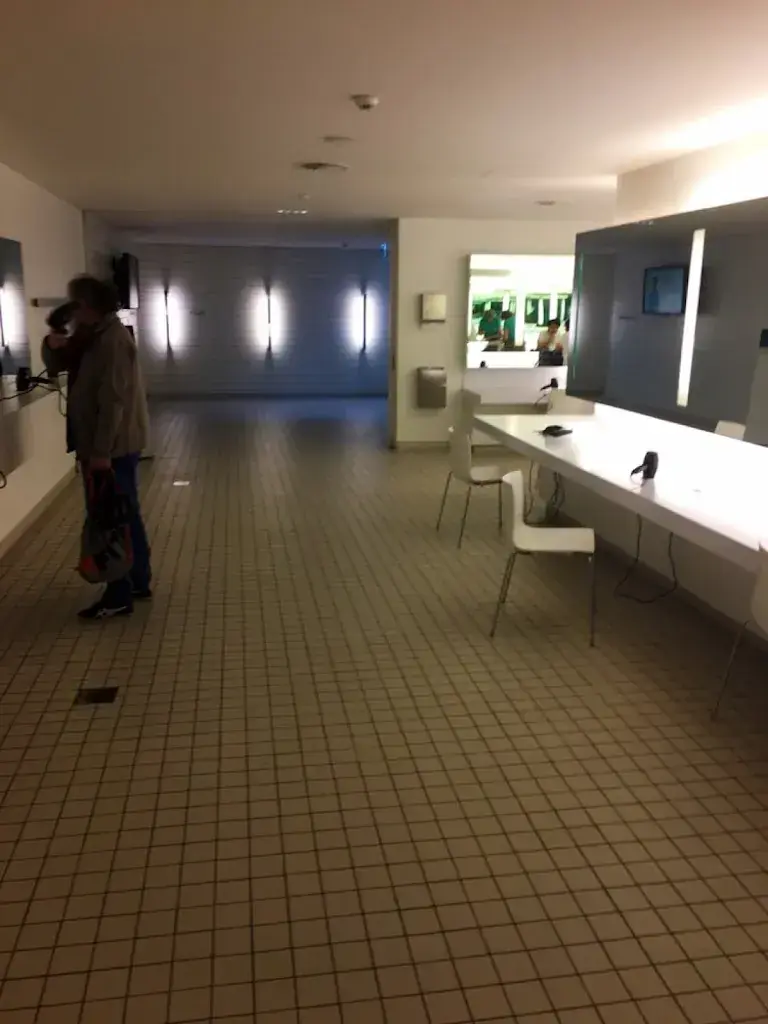 Karalis Brants_Tamina Therme_Bad Ragaz_avis