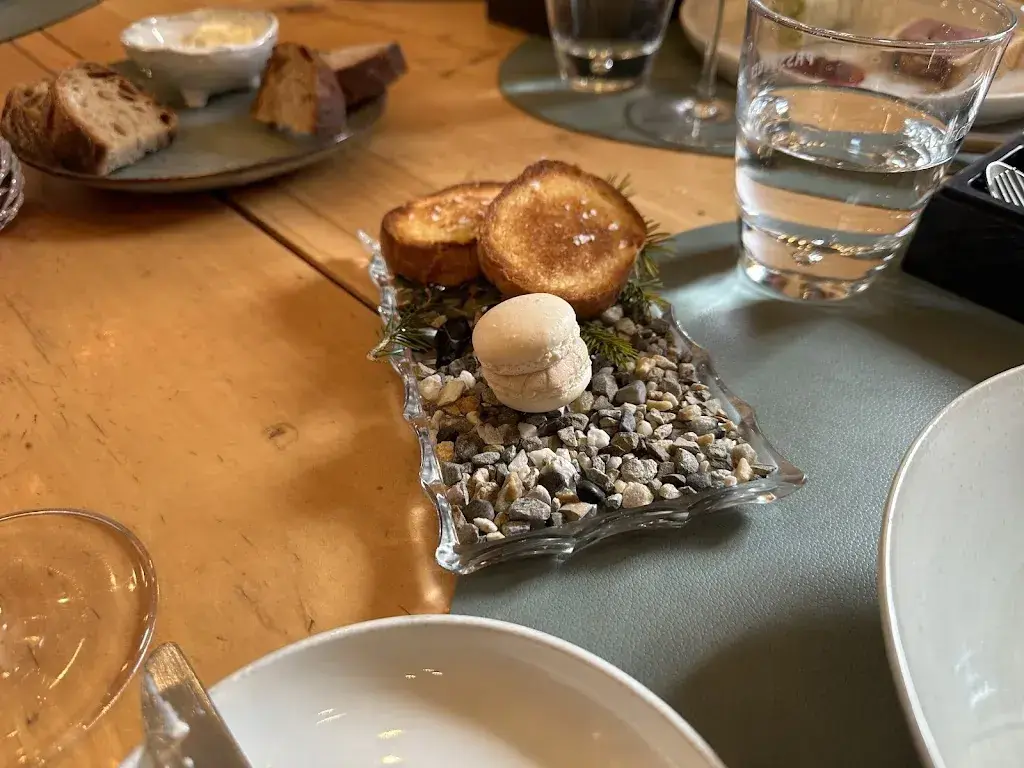 Maxim Petropavlov_Alter Torkel / Huus vum Bündner Wii_Jenins_review