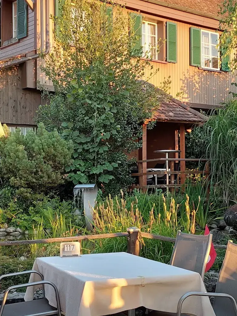 Kreuz restaurant in Schlosswil