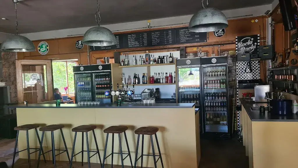 Cecile Hanhart_Rocki Docki Pub & Pizzeria_Flums_reseña