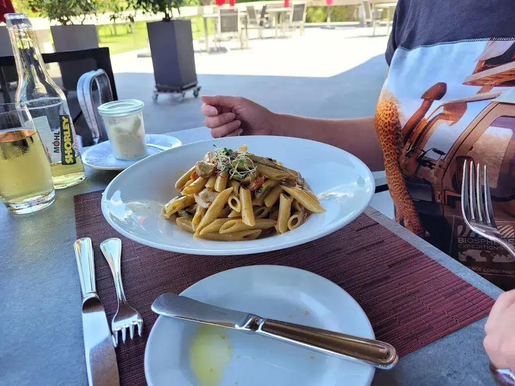 Markus Lutz_gladys_Bad Ragaz_review