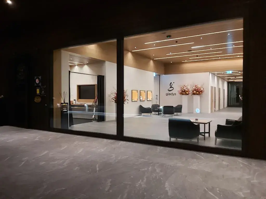 Gian Maria Turi_gladys_Bad Ragaz_review