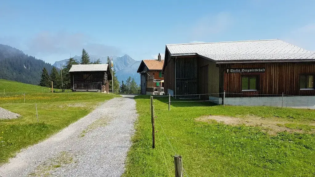 Meier Benedikt_Stefis Bergwirtschaft_Mastrils_review