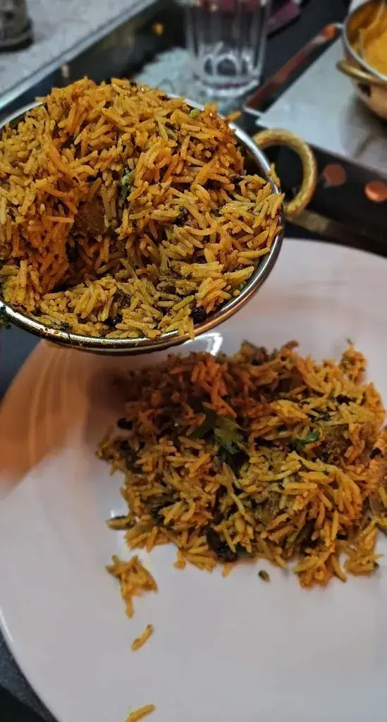 Sayuti_Restaurant India4U_Bern_review