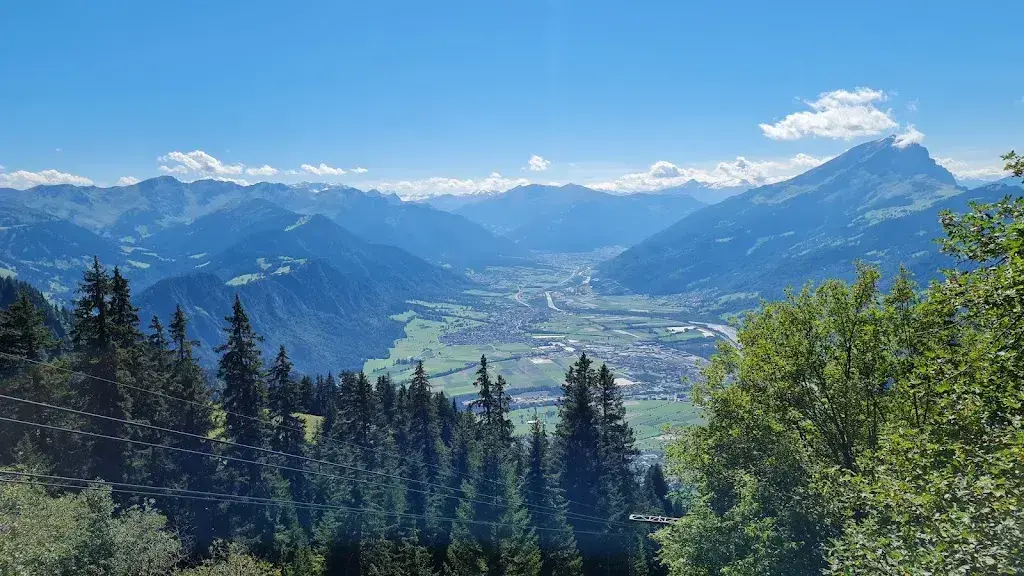 Cornelia Lange_Älplibahn_Malans_review