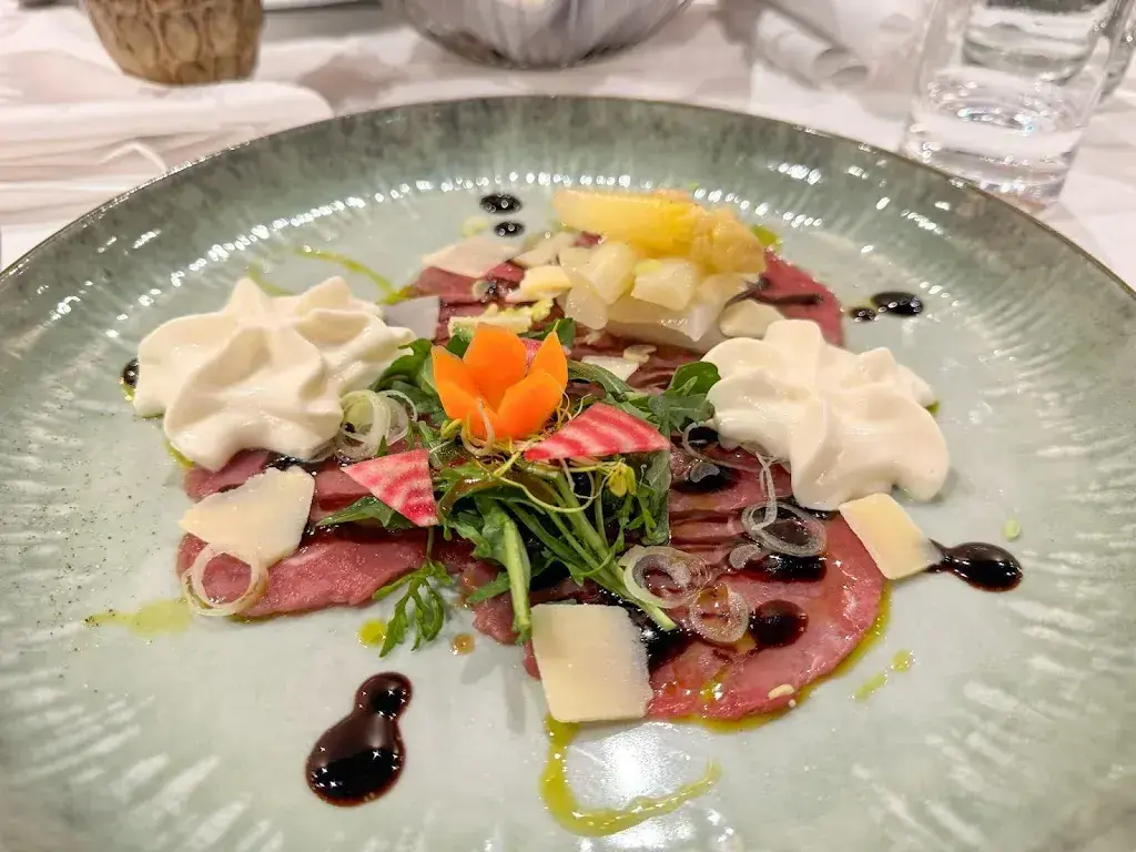 Georgiana Mihut_Va Bene_Chur_review