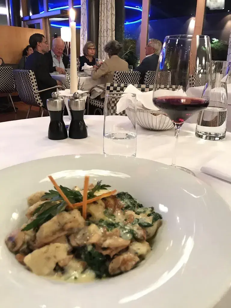 Sumi_Va Bene_Chur_review