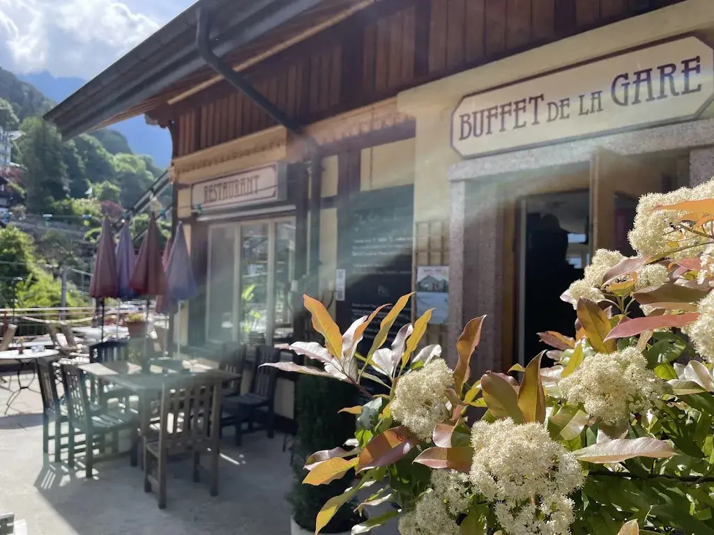 Tim Walker_Buffet de la Gare de Glion_Montreux_review