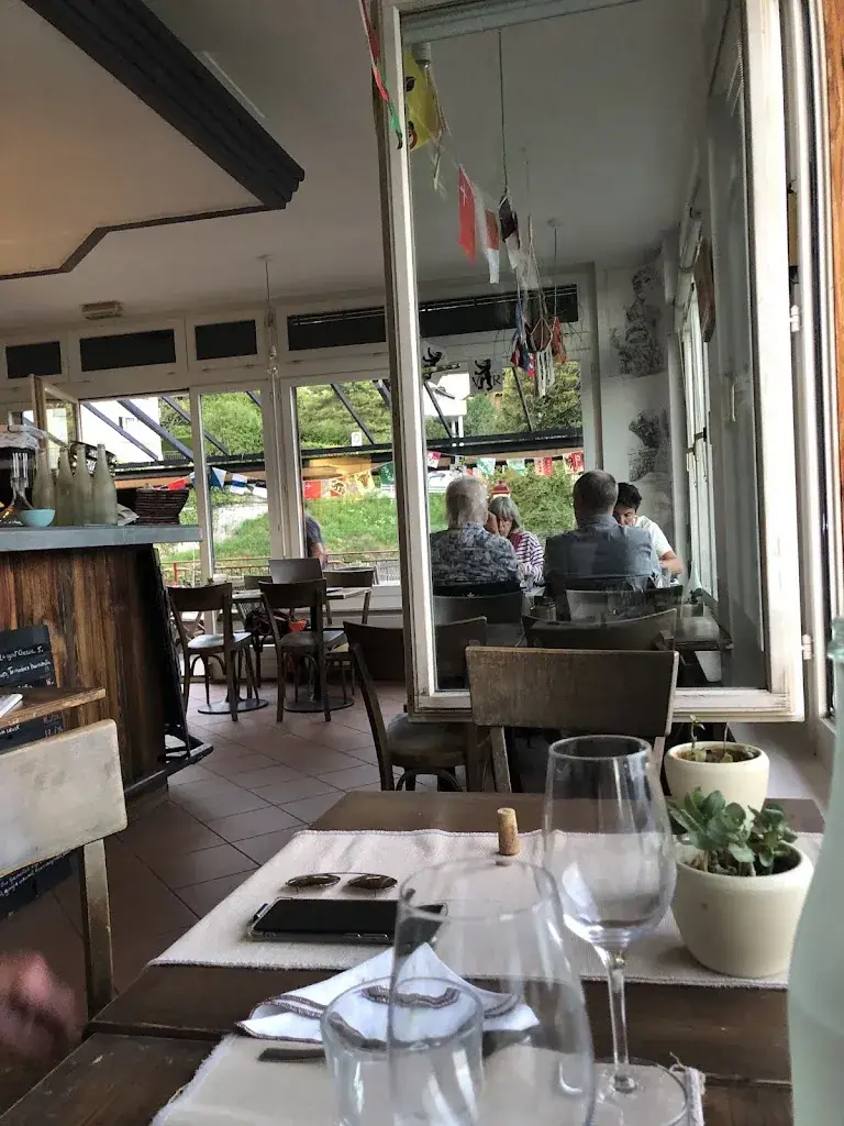 C Johnson_Buffet de la Gare de Glion_Montreux_review