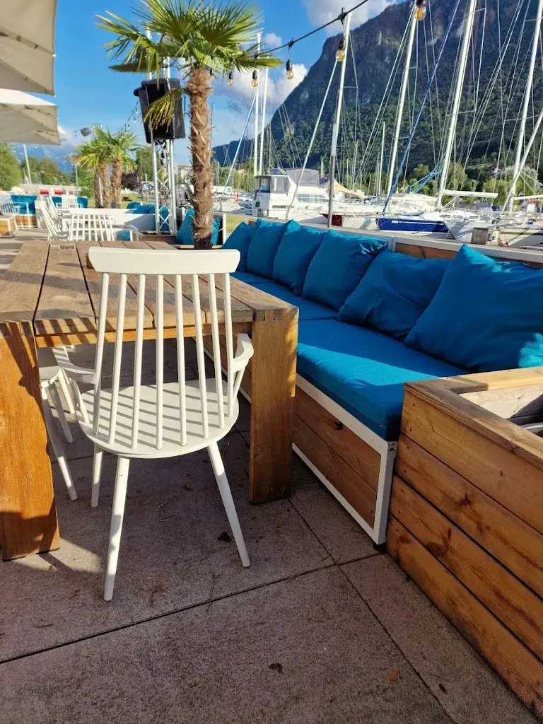 La Barge du Léman restaurant in Le Bouveret