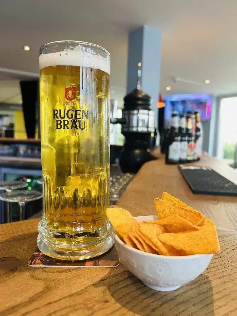 Daniel Kilian_Schlawiner Sport- und Kulturlokal_Bern_avis