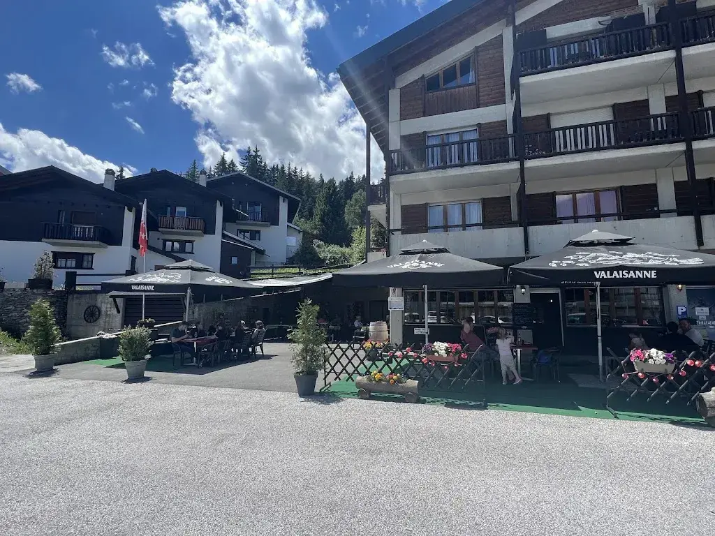 Me Le_La Luge_Les Collons_review