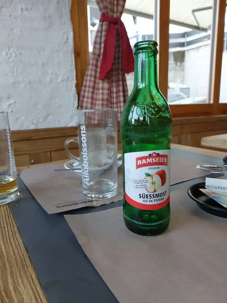 Miguel Mujica_La Luge_Les Collons_review