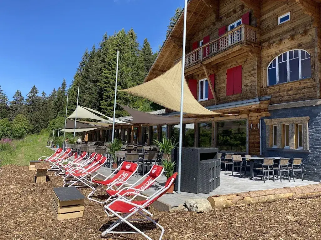 Chums Cafe Bretaye_Villars-sur-Ollon_slider_image_2