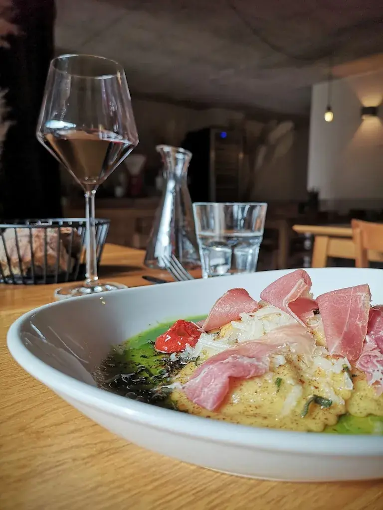 Menu_Tremondi Restaurant_Quinten_imagen_2