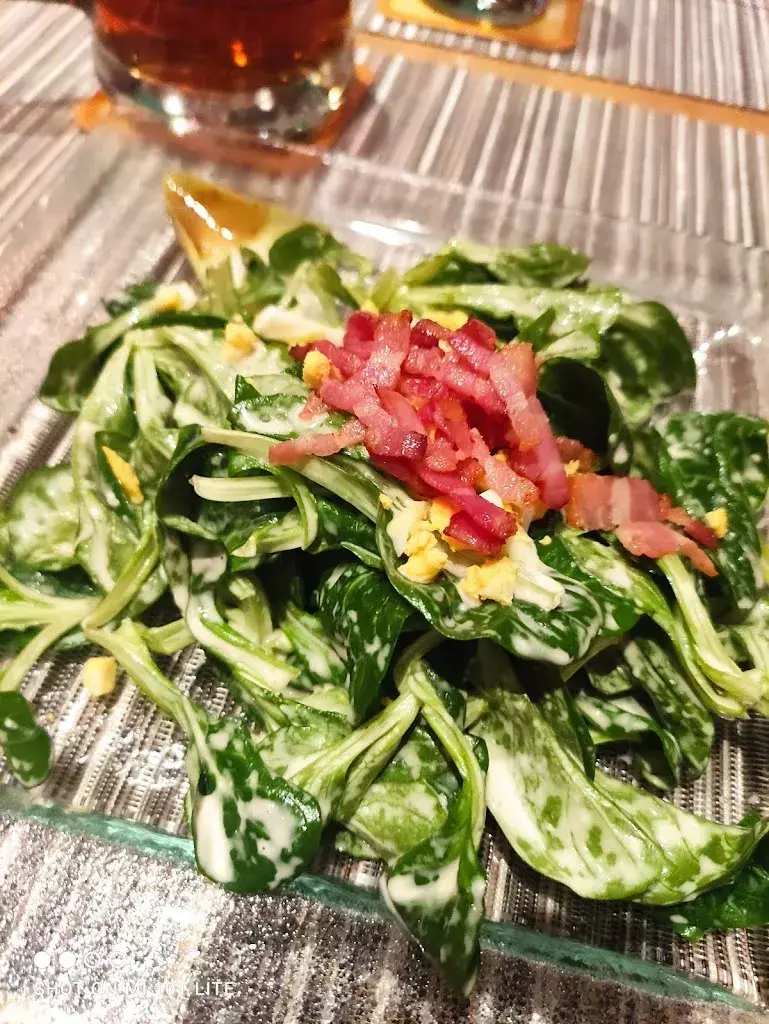 Miláno Land_Jäger_Bern_review