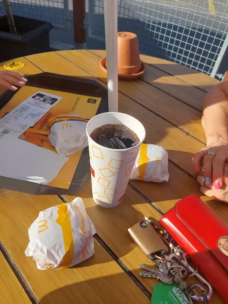 Menu_McDonald’s_Mels_image_8