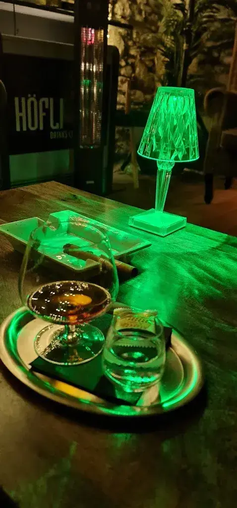 Vasileios Giannakos_Höfli Pub Mels_Mels_review