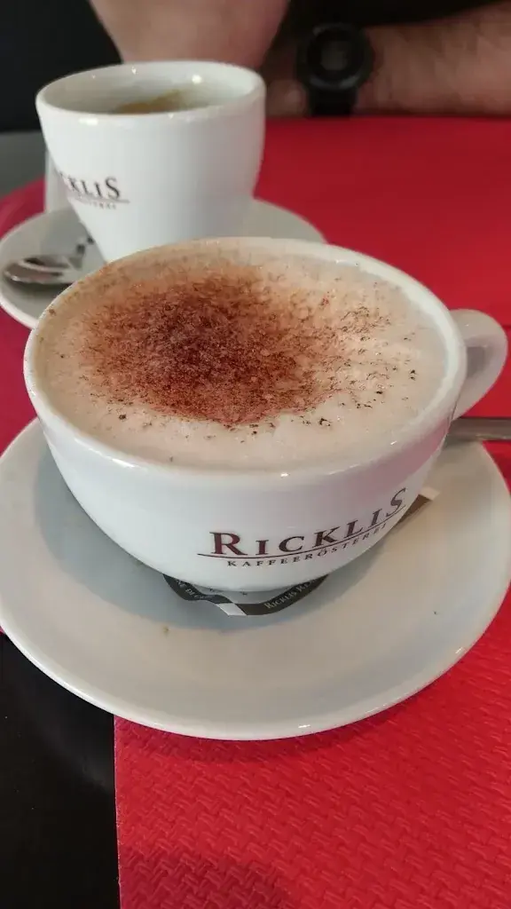 Nadja Thoma_Café Kilian Trutmann & Co_Mels_review