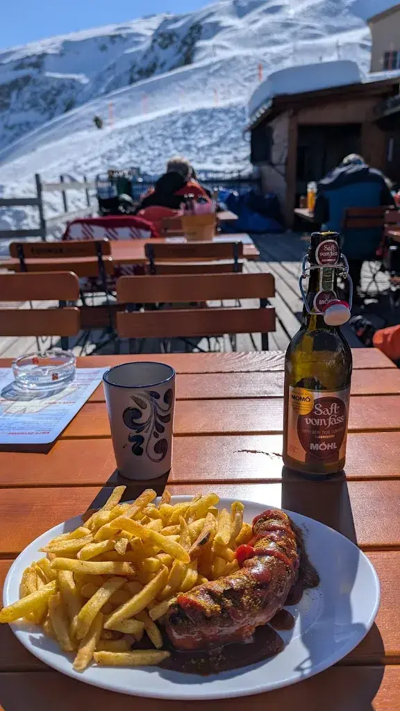 Lucky Swiss_Bergrestaurant Mugghütte_Vilters-Wangs_review