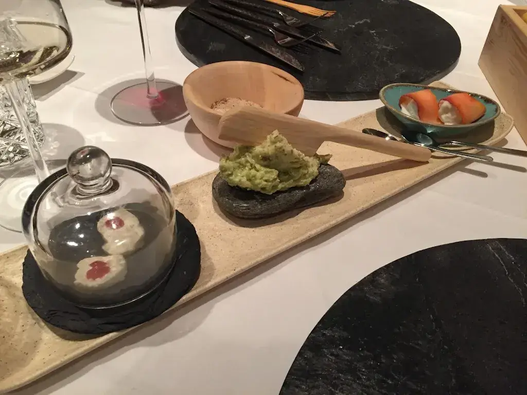 Stephan Christen_Bündner Stube_Vals_reseña