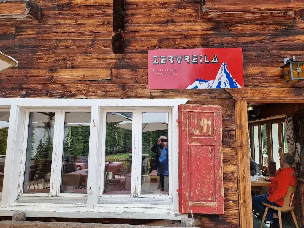 Restaurant Zervreila_Vals_slider_image_1