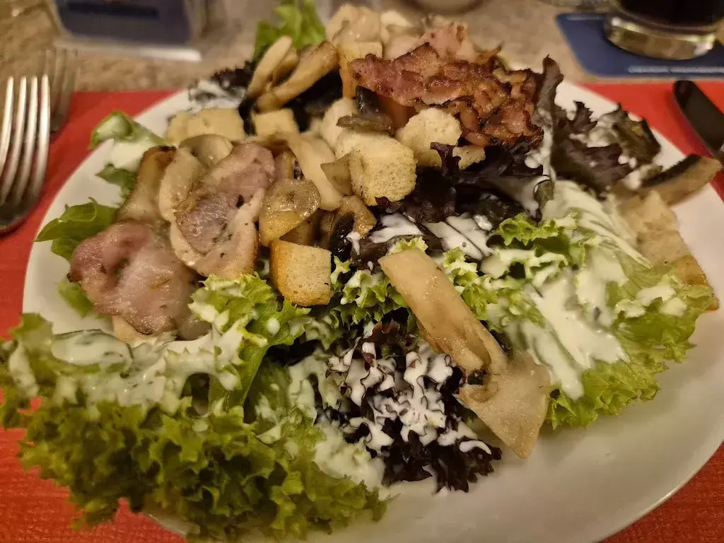 Larissa Matthey_Rössli Restaurant Pizzeria_Vechigen_review