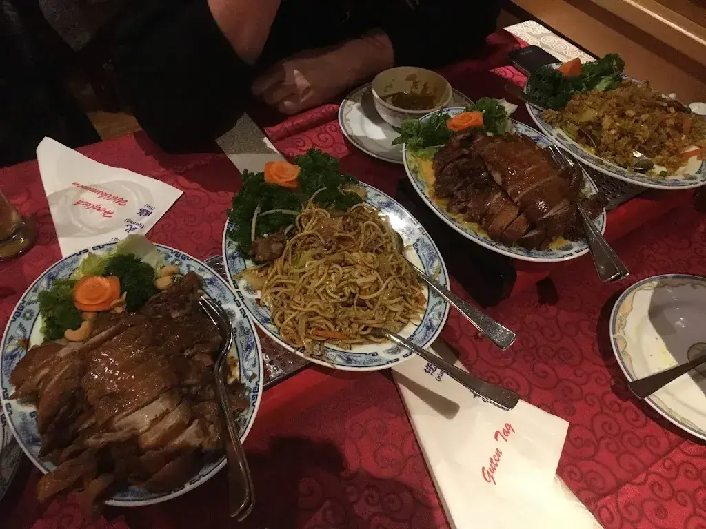 Olive Hasler_Konfuzius_Germany_review