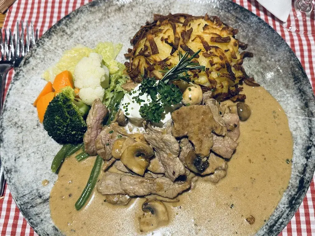 Magda Bednarek_Hotel Restaurant Schiffahrt_Quarten_review