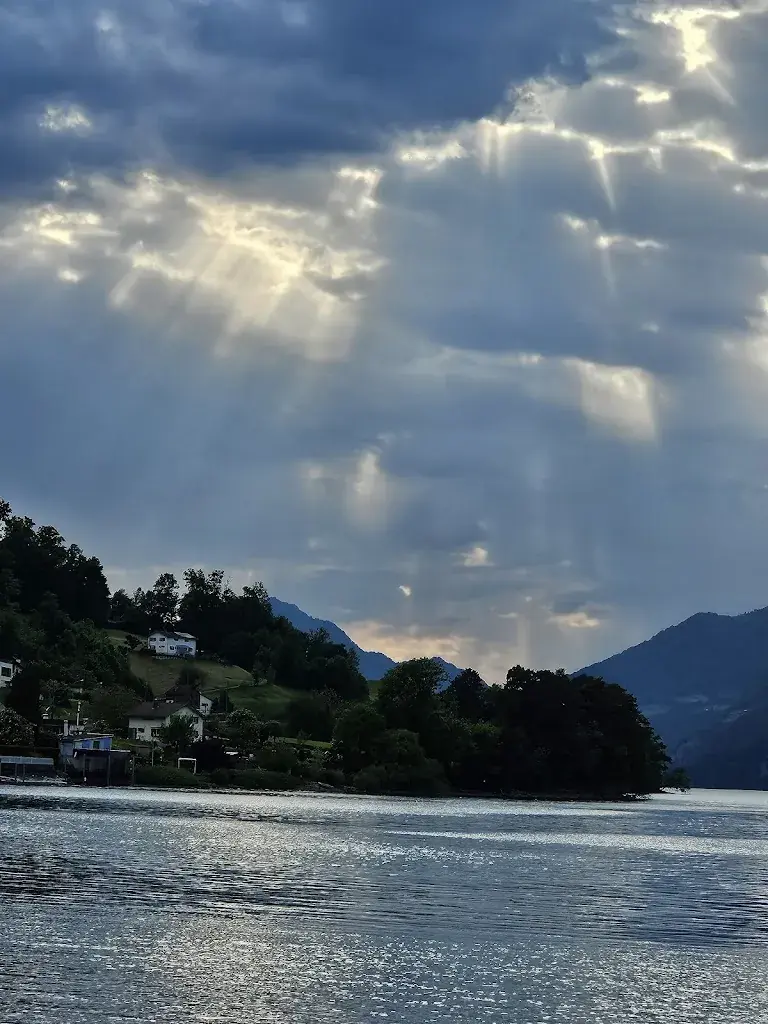 Patti Warmenhoven_Hotel Restaurant Schiffahrt_Quarten_review