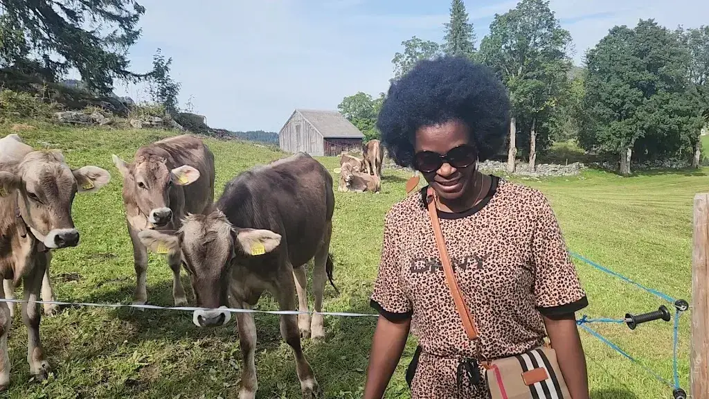 Bigtym Jso_Cafe Leistkamm_Amden_reseña